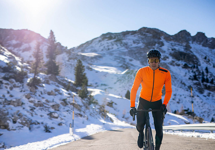 JACHETĂ SANTINI VEGA XTREME: „Bellezza” italiană pentru cele mai dure condiții