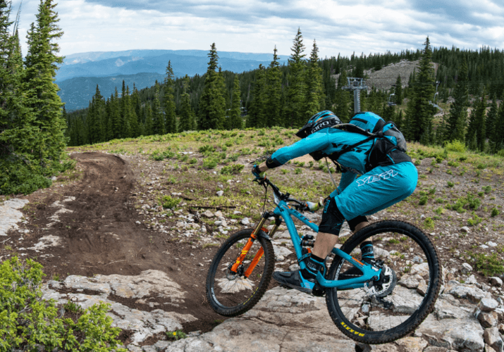 10 sugestii, cum să vă pregătiți bicicleta de munte în acest sezon