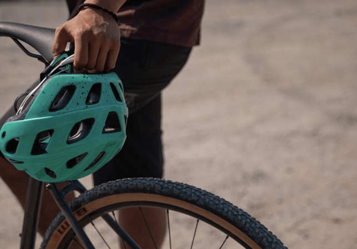 Echipament și îmbrăcăminte pentru cicliștii începători