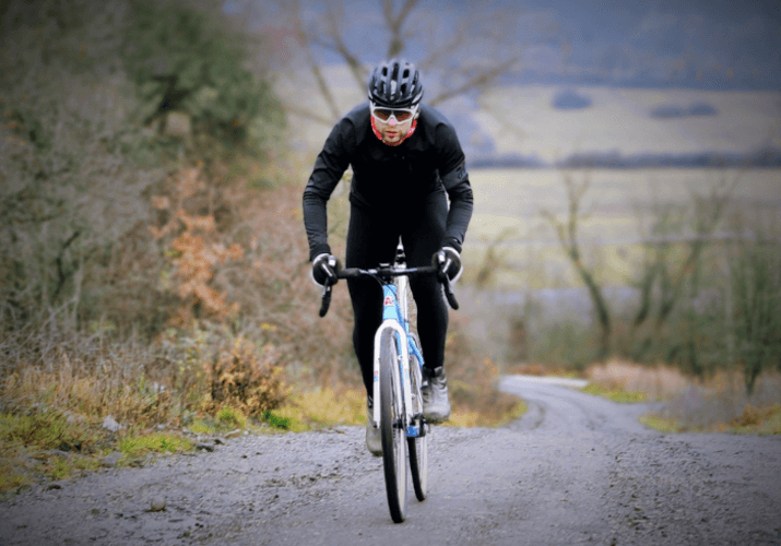 Cum ciclismul de iarnă poate stimula imunitatea