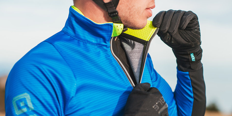 Care este diferența dintre o jachetă de ciclism și un tricou de iarnă?>