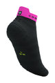 COMPRESSPORT Șosete de gleznă de ciclism - PRO RACING SOCKS V4.0 ULTRALIGHT RUN - negru/galben/roz