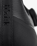 FIZIK Pantofi de ciclism - OVERCURVE R4 - negru