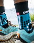 COMPRESSPORT Șosete clasice de ciclism - PRO RACING WINTER TRAIL - albastru deschis/albastru