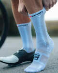 COMPRESSPORT Șosete clasice de ciclism - PRO RACING V4.0 BIKE - alb
