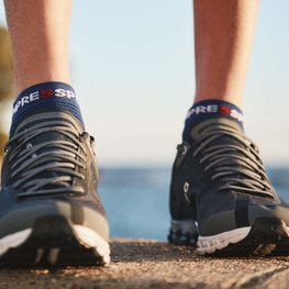 COMPRESSPORT Șosete de gleznă de ciclism - PRO RACING 4.0 RUN - albastru