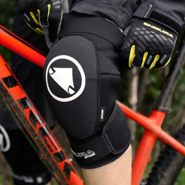 Protectoare pentru ciclism - MT500 - negru